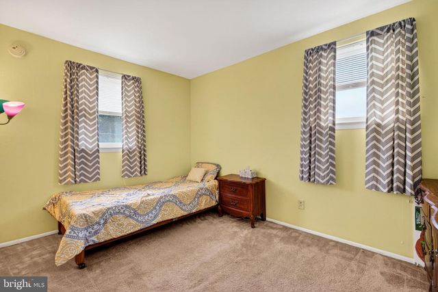 46 TRINITY AVE, Marlton, NJ 08053
