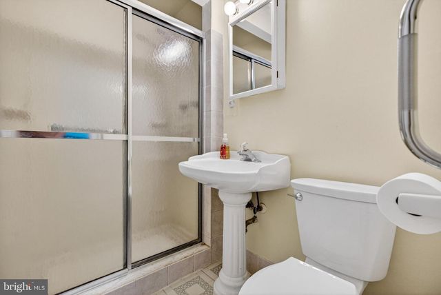 46 TRINITY AVE, Marlton, NJ 08053