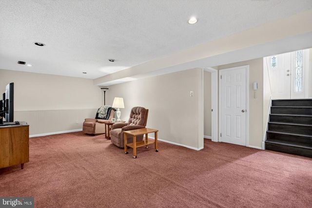 46 TRINITY AVE, Marlton, NJ 08053