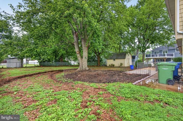 46 TRINITY AVE, Marlton, NJ 08053