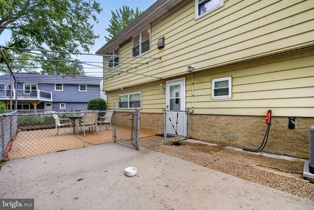 46 TRINITY AVE, Marlton, NJ 08053