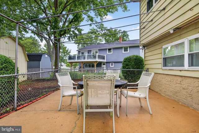 46 TRINITY AVE, Marlton, NJ 08053