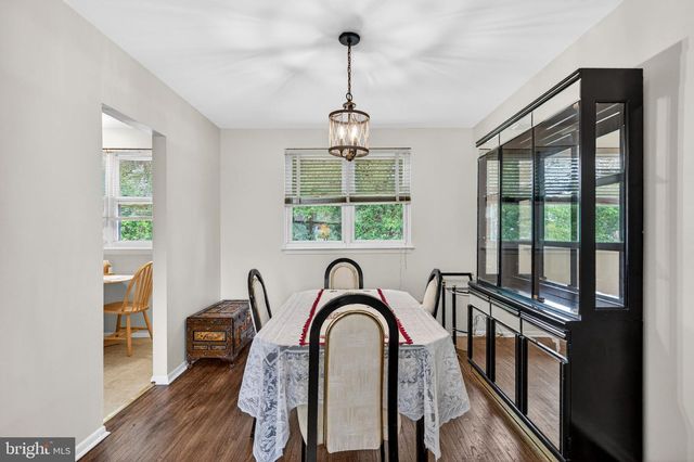 46 TRINITY AVE, Marlton, NJ 08053