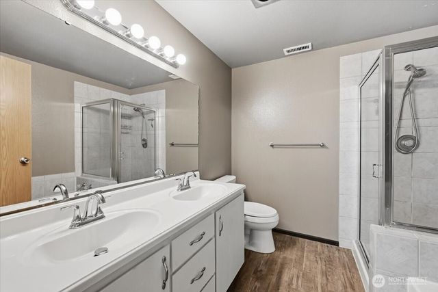 25813 117th Place SE, Kent, WA 98030