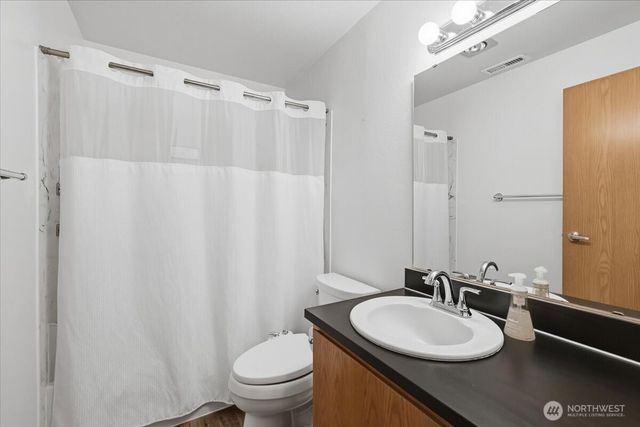 25813 117th Place SE, Kent, WA 98030