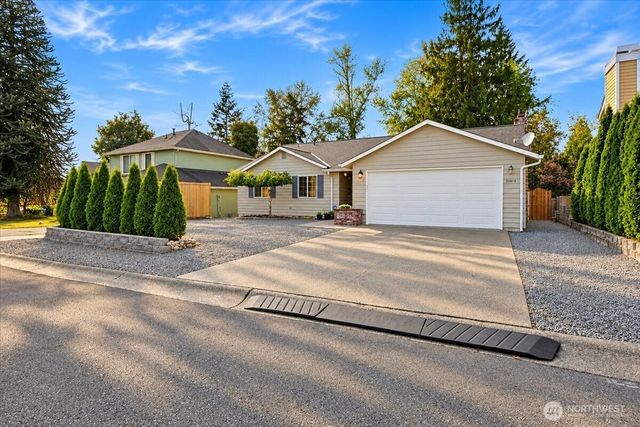 25813 117th Place SE, Kent, WA 98030