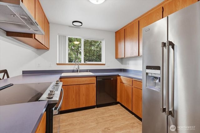 25813 117th Place SE, Kent, WA 98030