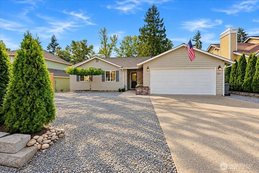 25813 117th Place SE, Kent, WA 98030