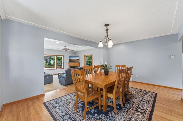 2905 Townview Avenue NE, Saint Anthony, MN 55418