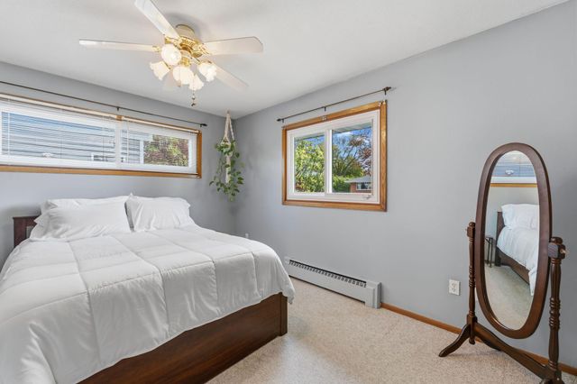 2905 Townview Avenue NE, Saint Anthony, MN 55418