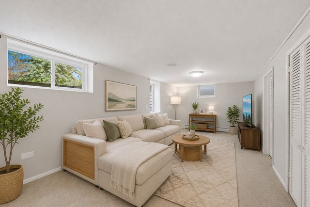 2905 Townview Avenue NE, Saint Anthony, MN 55418