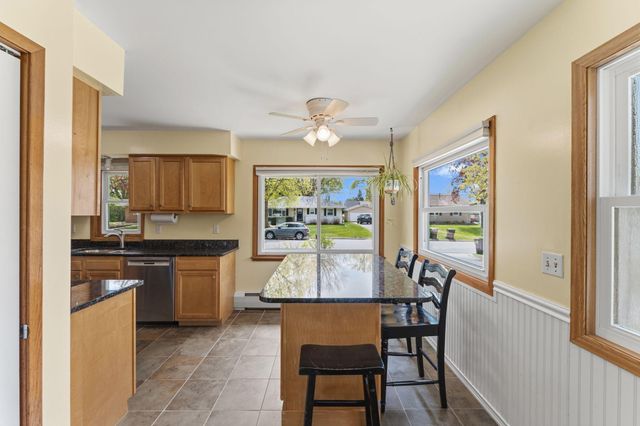 2905 Townview Avenue NE, Saint Anthony, MN 55418