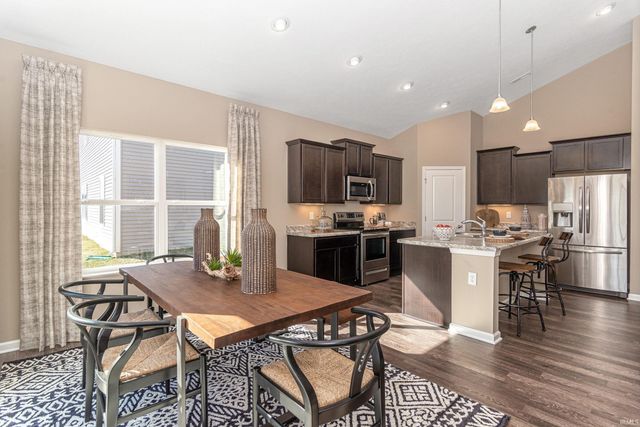 2057 Abbey Lane, Columbus, IN 47201