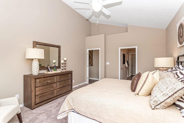 2057 Abbey Lane, Columbus, IN 47201