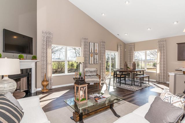 2057 Abbey Lane, Columbus, IN 47201