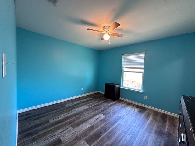 512 Tunnel Street, Cedar Hill, TX 75104