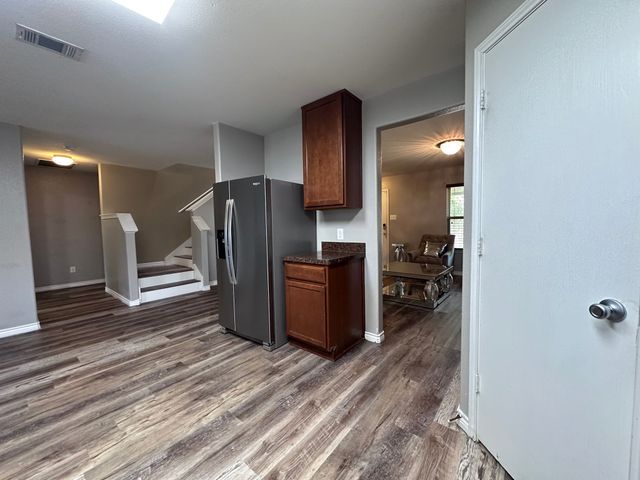 512 Tunnel Street, Cedar Hill, TX 75104