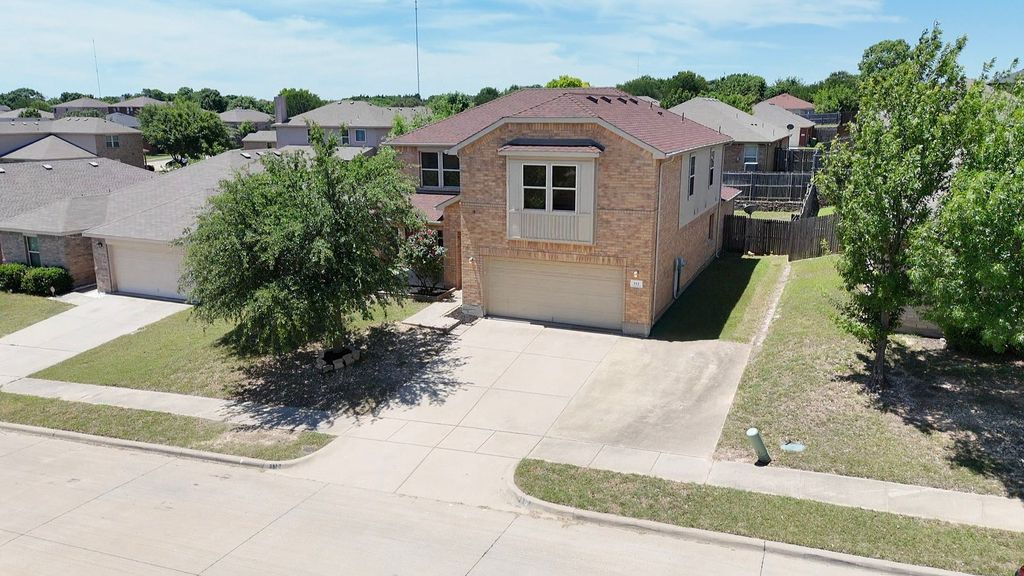 512 Tunnel Street, Cedar Hill, TX 75104