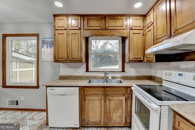 1249 Renee Drive, Lilburn, GA 30047