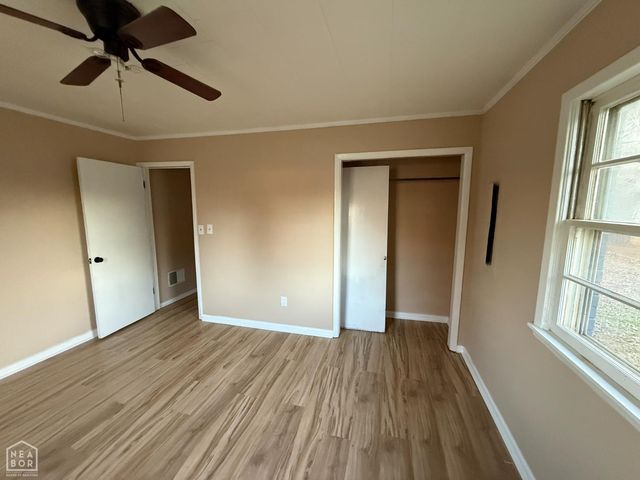 100 S 13th Avenue, Paragould, AR 72450