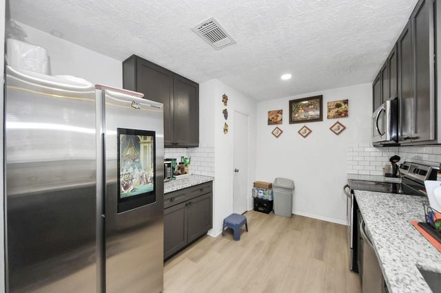 8442 Blue Quail Drive, Houston, TX 77489