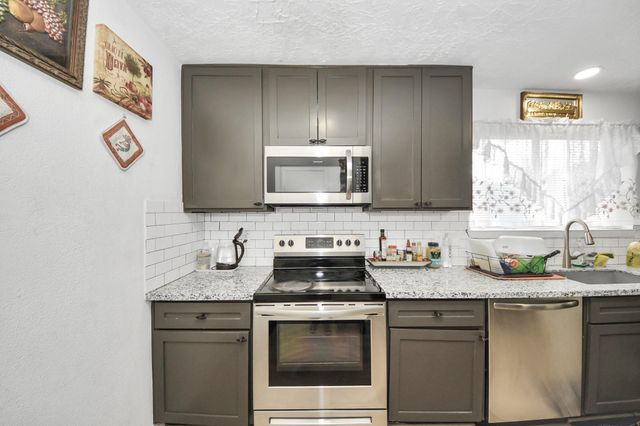 8442 Blue Quail Drive, Houston, TX 77489