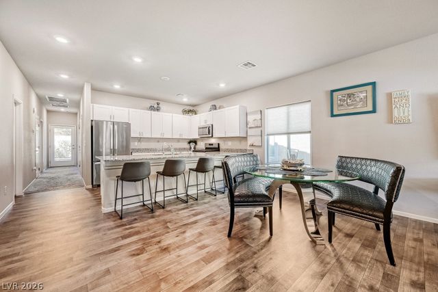 4352 Meadow Glade Avenue, North Las Vegas, NV 89084