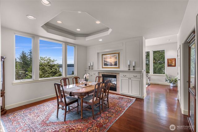 1120 W Lake Sammamish Parkway SE, Bellevue, WA 98008