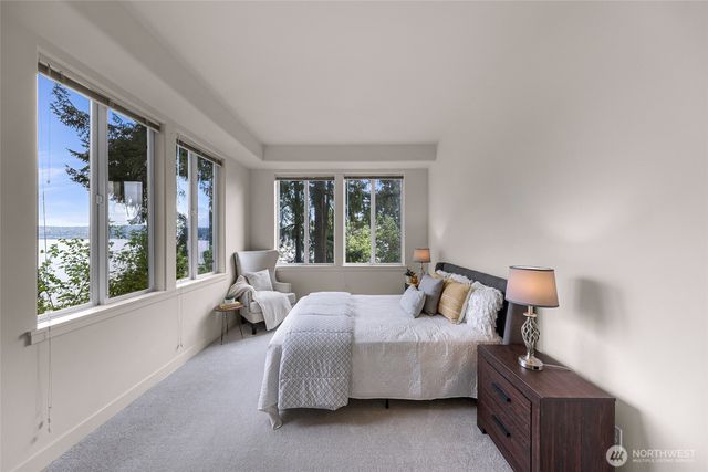 1120 W Lake Sammamish Parkway SE, Bellevue, WA 98008