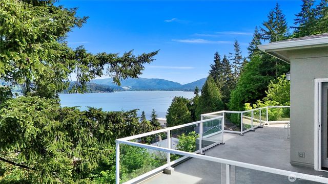 1120 W Lake Sammamish Parkway SE, Bellevue, WA 98008
