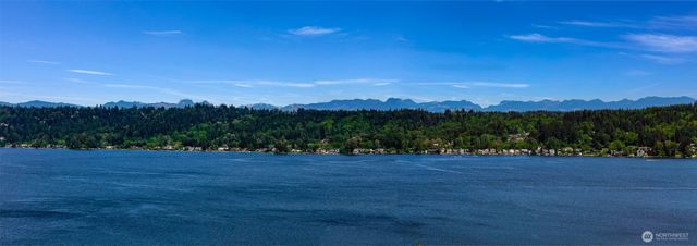 1120 W Lake Sammamish Parkway SE, Bellevue, WA 98008