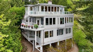 1120 W Lake Sammamish Parkway SE, Bellevue, WA 98008