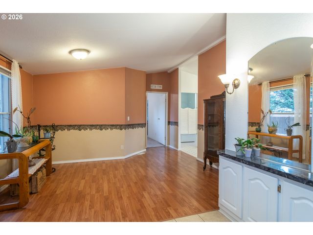 189 RAINTREE Ave, Sutherlin, OR 97479