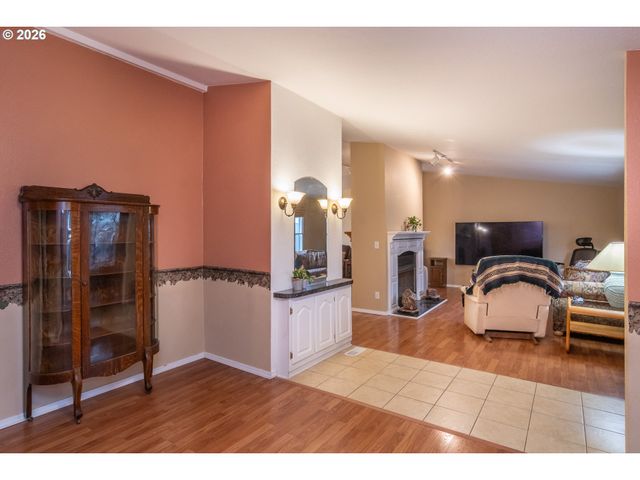 189 RAINTREE Ave, Sutherlin, OR 97479