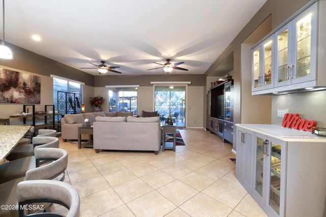 12723 N New Reflection Drive, Marana, AZ 85658