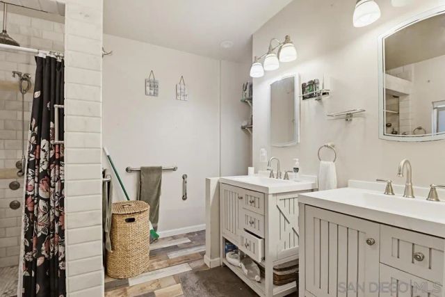 121 S Stephanie Lane, El Cajon, CA 92019