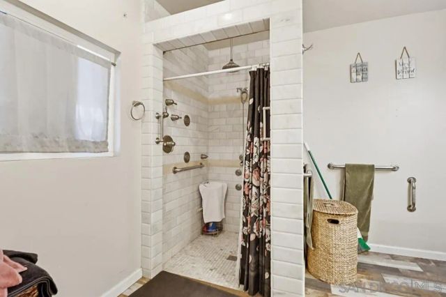121 S Stephanie Lane, El Cajon, CA 92019
