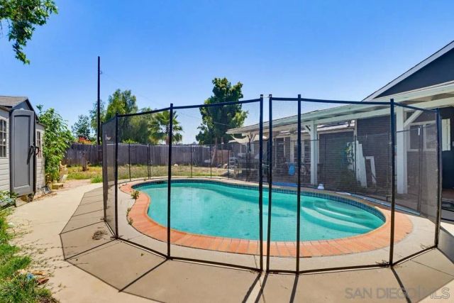 121 S Stephanie Lane, El Cajon, CA 92019