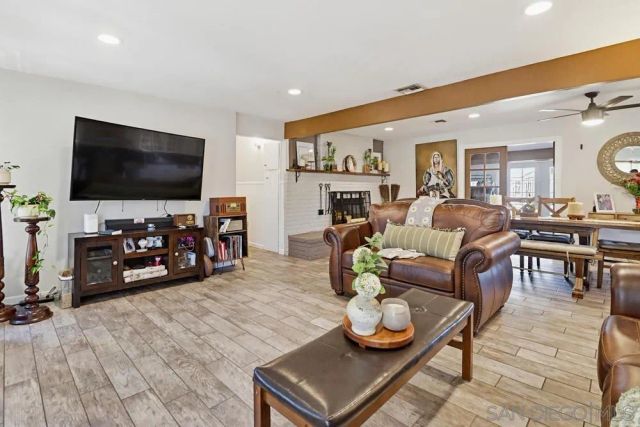 121 S Stephanie Lane, El Cajon, CA 92019
