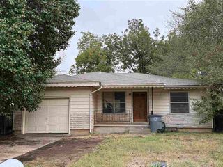 1809 NW Kingsbury, Lawton, OK 73507