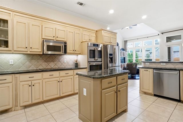 1001 Hanover Drive, Southlake, TX 76092