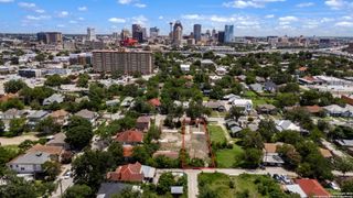 809 W Poplar, San Antonio, TX 78212