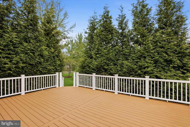 61 HARLOW CIR, Lower Gwynedd, PA 19002