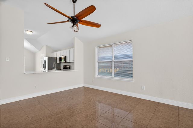 4817 Barnhill Lane, Fort Worth, TX 76135