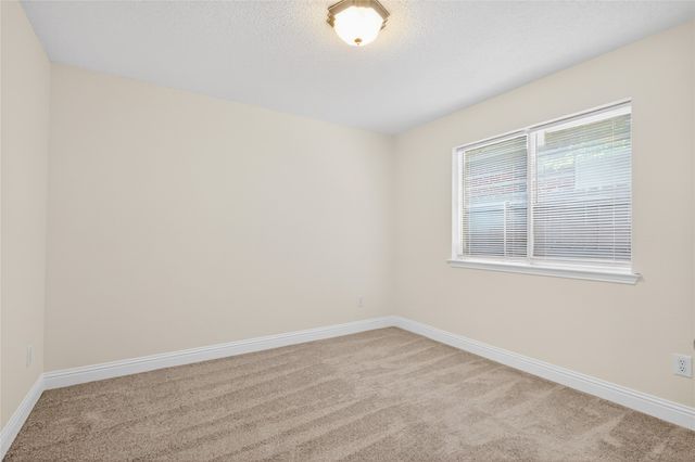 4817 Barnhill Lane, Fort Worth, TX 76135