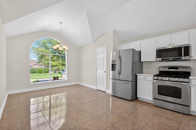 4817 Barnhill Lane, Fort Worth, TX 76135