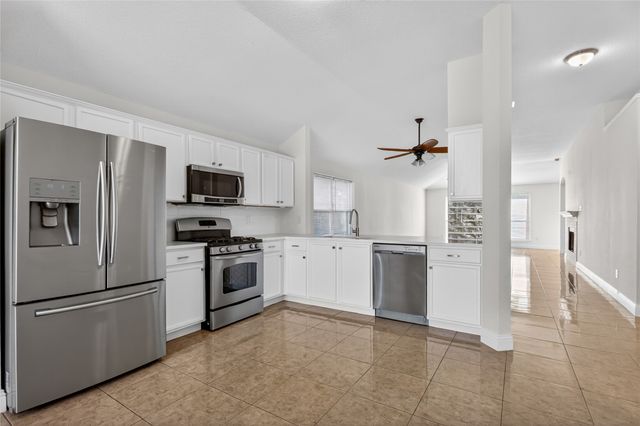 4817 Barnhill Lane, Fort Worth, TX 76135