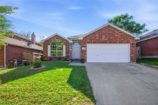 4817 Barnhill Lane, Fort Worth, TX 76135