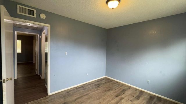 2646 S Fairway Court, Visalia, CA 93277