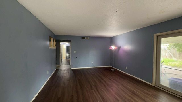 2646 S Fairway Court, Visalia, CA 93277